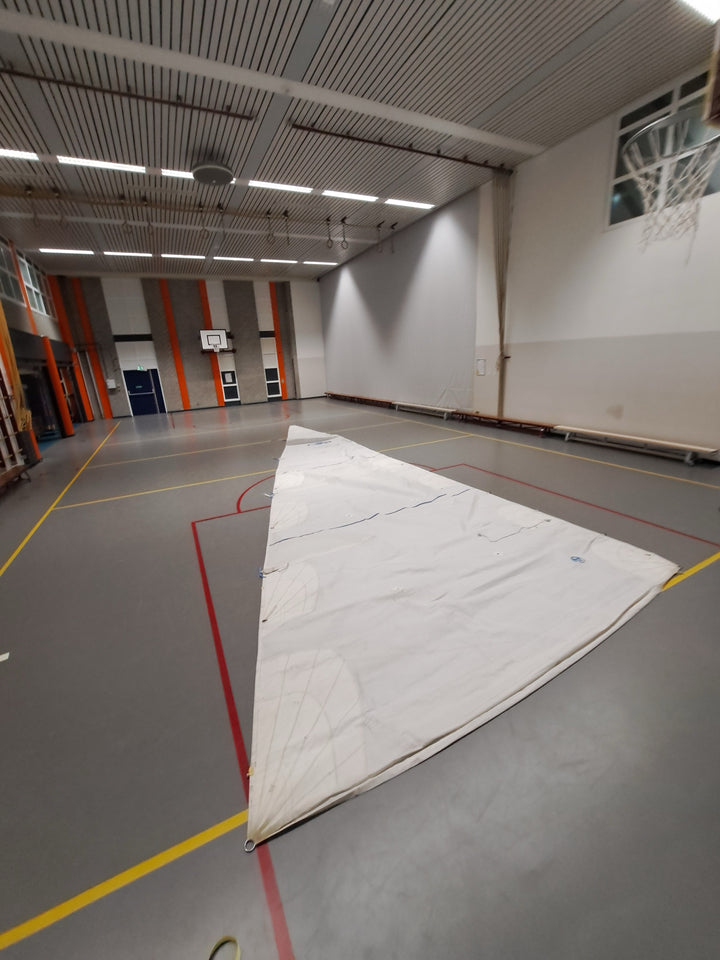 260128-11 grootzeil leuvers North Sails - totaalfoto