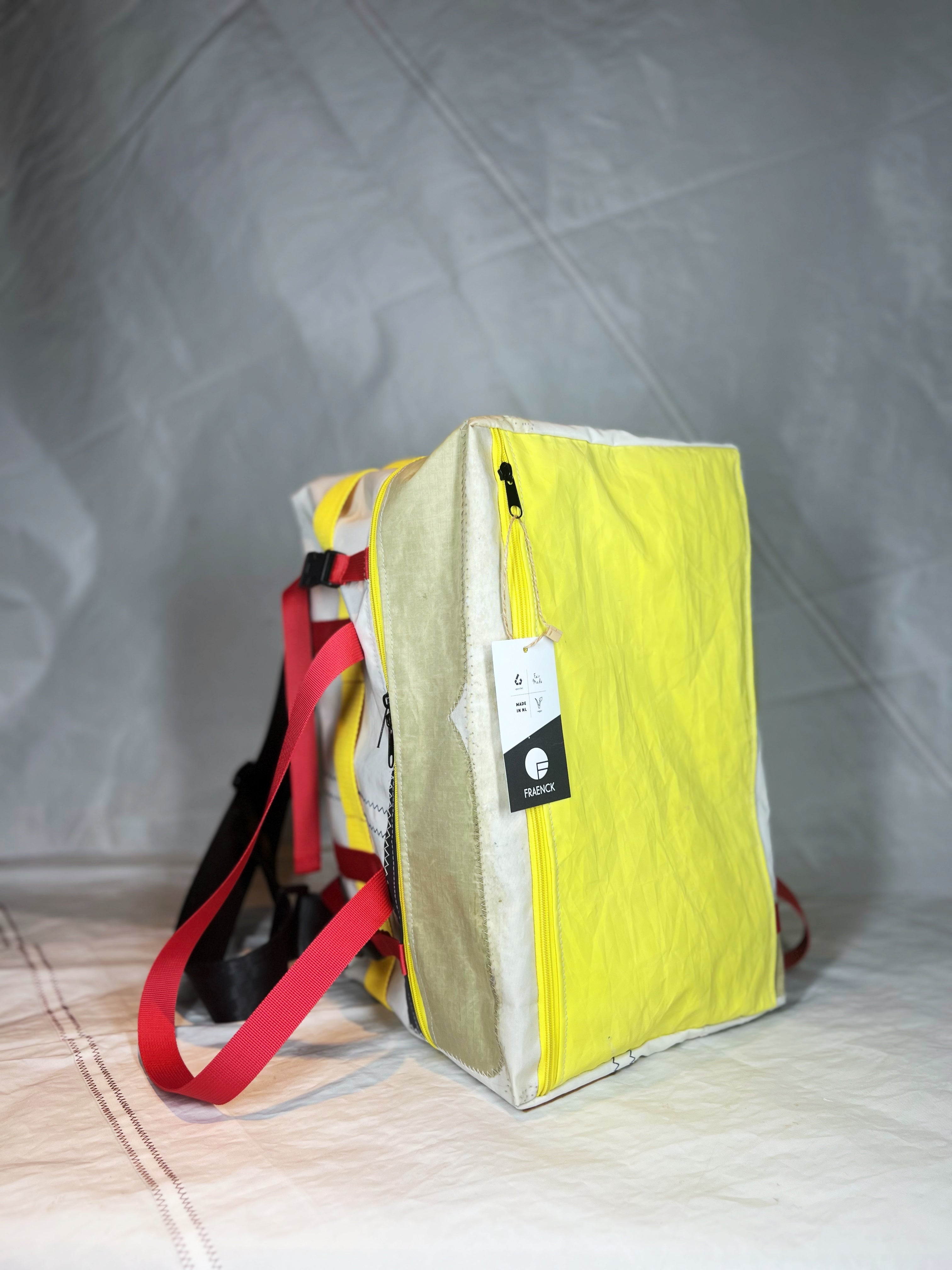 Duffelbag // SY Baldur <br><a><i>Made by~> Fraenck</i>