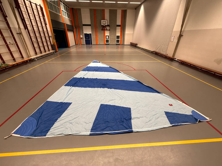 Gennaker // De Vries <br><i><a>VL=700 <br>AL=630 <br>OL=470